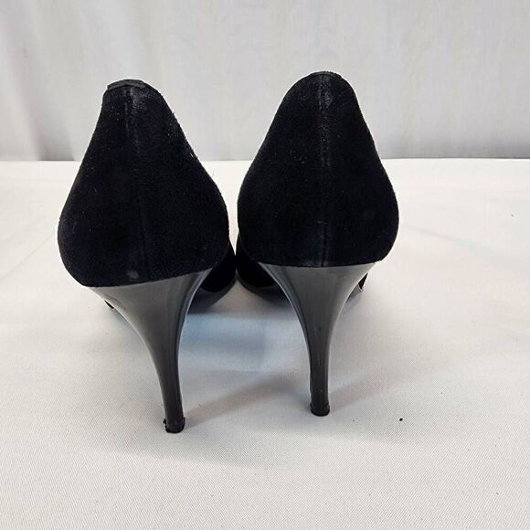 Tahari Accord Black Suede Jewel Pumps Size 7.5 - Picture 7 of 13
